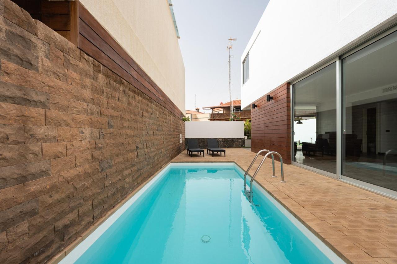 Modern 2br House - Private Pool - Parking * San Bartolomé